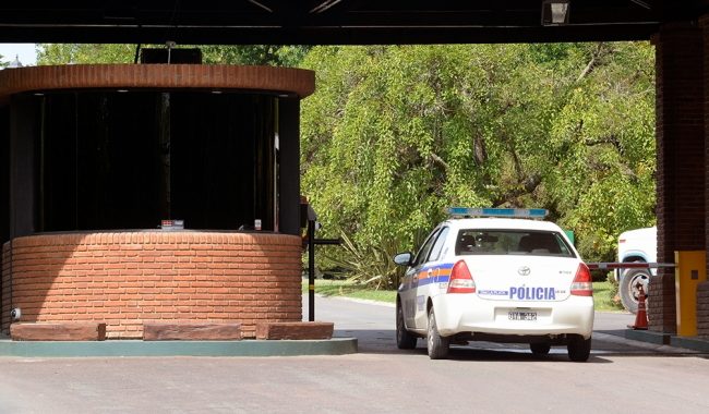 De película: evitó un robo escondiéndose en un cuarto blindado de su casa
